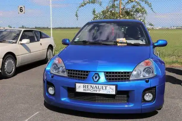 les-options-de-personnalisation-pour-transformer-l-esthetique-d-une-clio-2